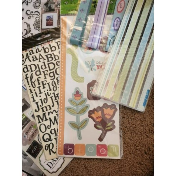 12 Packs of Stickers Lot #13 New, B7 - Picture 3 of 5